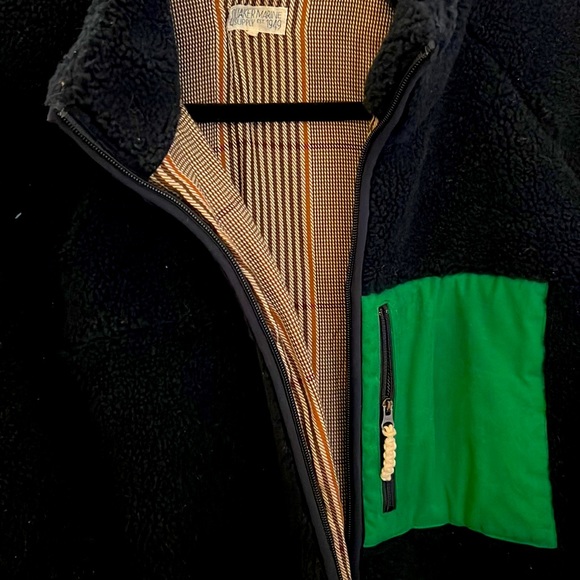 Navy Blue Quaker Marine Fleece Zip Up. Size Large but fits/feels more like a XL - Picture 2 of 3